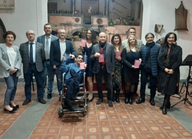 “brevis” presenta la sua redazione, emozione e soddisfazione per il nuovo magazine di cultura e società – INTERVISTE e FOTO