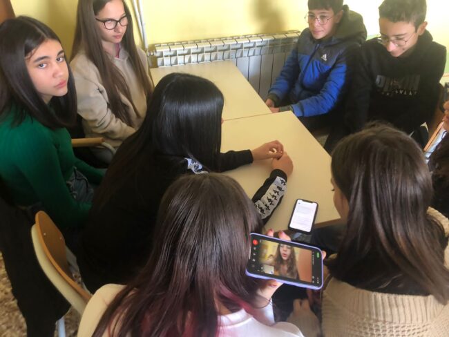 L’I.C. “La Mela-Mazzini” di Adrano impegnato nei “Gemellaggi verdi ovunque insieme”