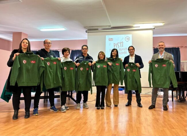 Uniforme scolastica come livellatore sociale alla scuola media “Luigi Castiglione” di Bronte