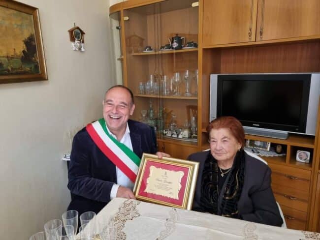 Acireale festeggia i 100 anni della signora Giuseppina Buda