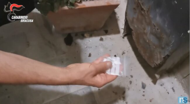 Siracusa, arrestato l’ultimo componente della banda delle bombe carta – VIDEO