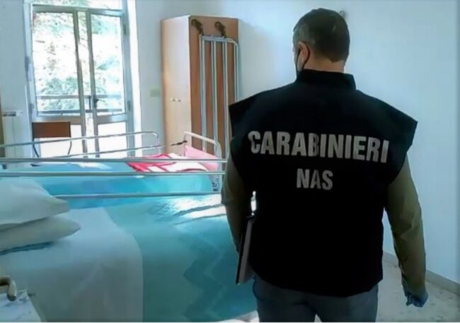 Violazioni igienico sanitarie in una struttura per anziani e disabili, denunciata la responsabile