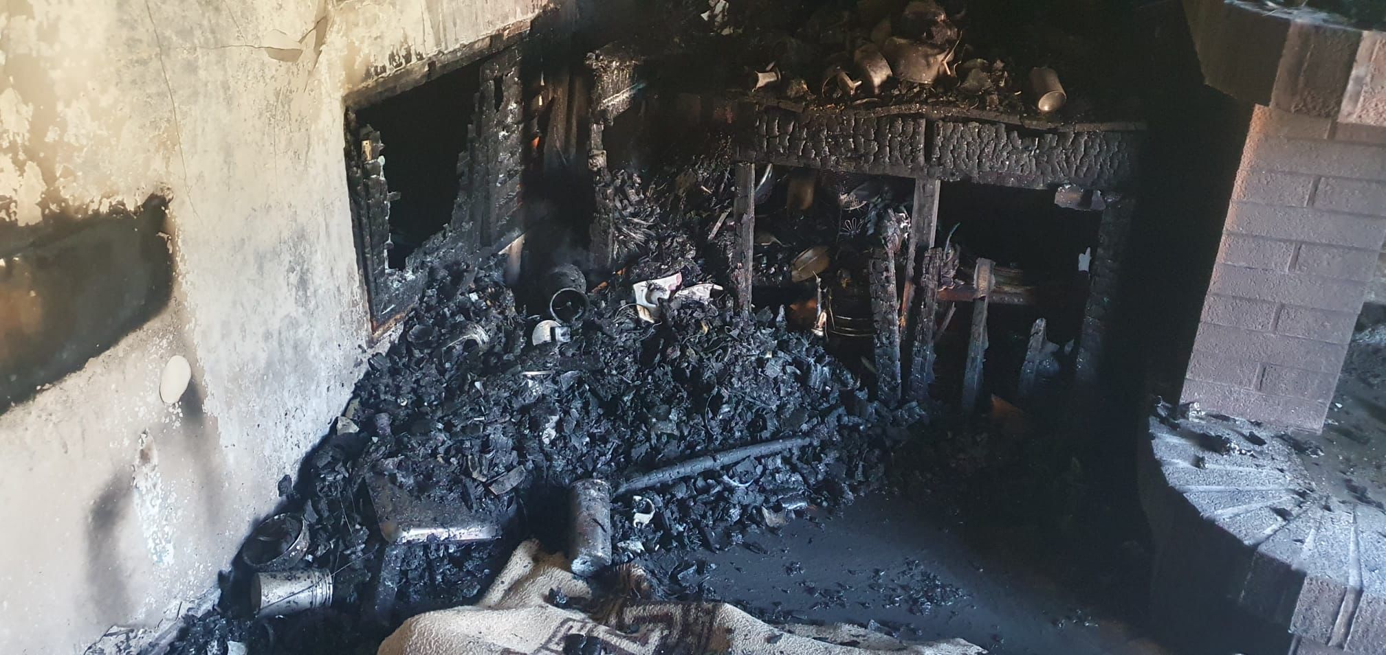 Tragedia ad Antillo, donna muore carbonizzata per un incendio in casa
