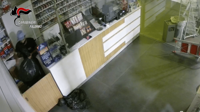 Preso uno dei componenti della banda dedita ai furti nelle tabaccherie di Misilmeri – VIDEO
