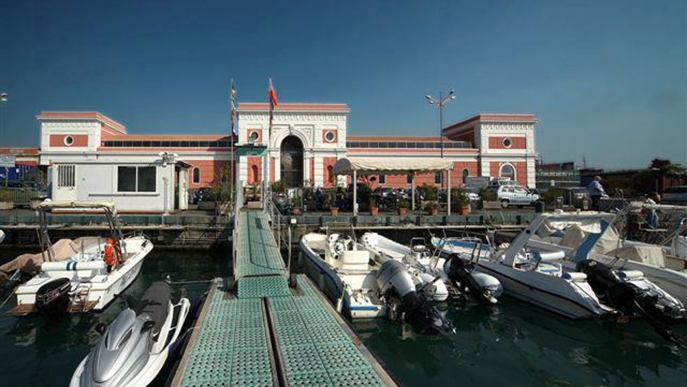Ancora una chiusura per la nota discoteca del porto di Catania
