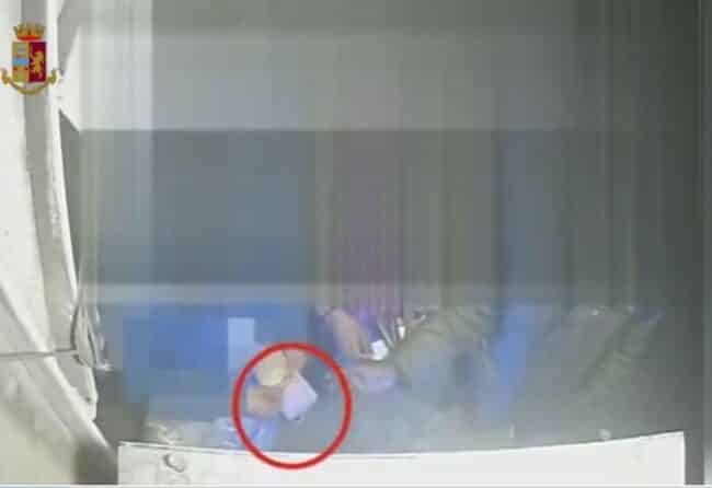 Rapine violente e uso indebito delle carte di credito: 3 arresti a Catania – VIDEO