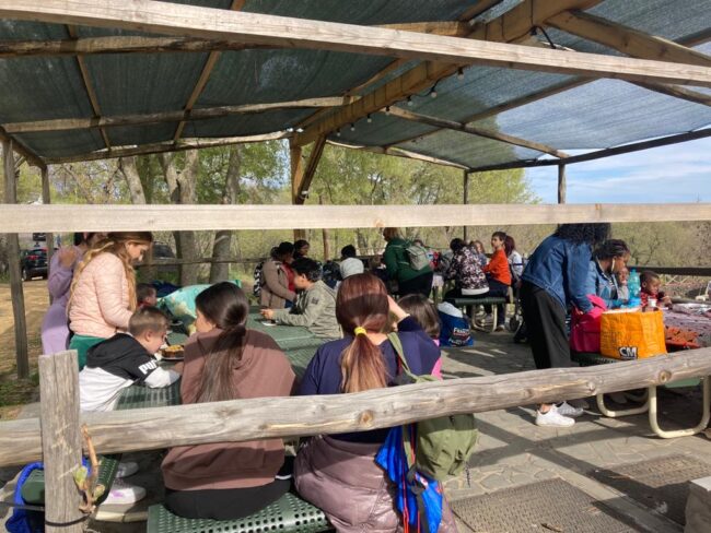 Una giornata particolare per le ospiti una casa famiglia: il 25 aprile al Parsifal Park di Nicolosi