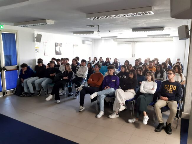 “La criminalità organizzata e le sue ramificazioni internazionali”: incontro all’Istituto “Concetto Marchesi” di Mascalucia