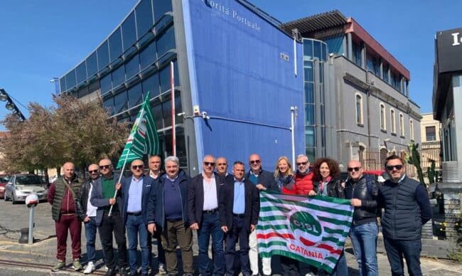 Flash mob di Cisl e Cigl al porto di Catania: “Sicurezza sul lavoro emergenza locale e nazionale”
