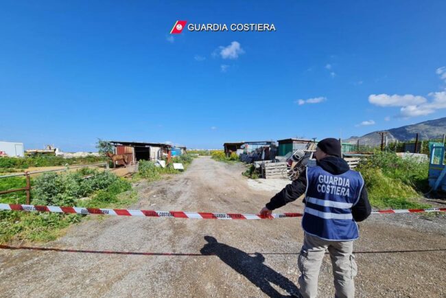Inquinamento ambientale e gestione illecita di rifiuti, sette soggetti indagati nel Trapanese