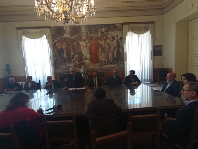 Catania, “u liotru” si rifà il look: presentato il nuovo progetto della fontana dell’Elefante