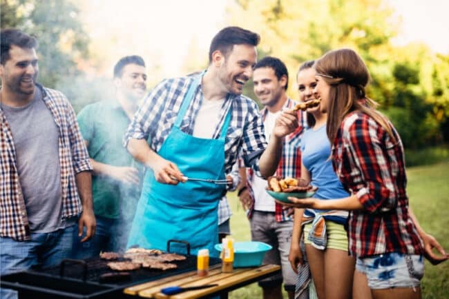 Pasquetta 2023 tra grigliate e visite turistiche: boom di prenotazioni negli agriturismi