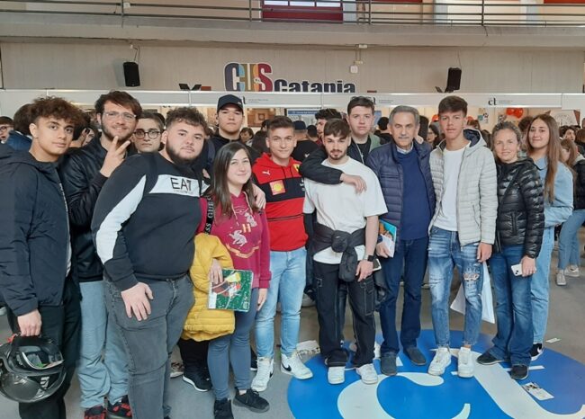 Il “Gemmellaro” in visita al Salone dello Studente dell’Università di Catania 2023