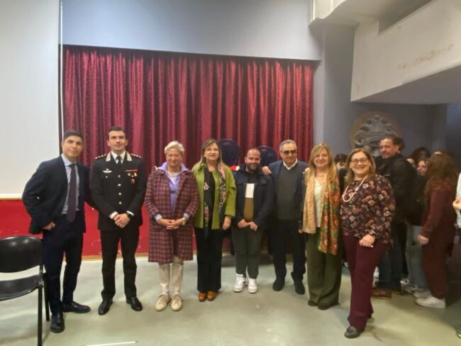 Tavola Rotonda su Bullismo e Cyberbullismo all’I.C. “Cavour” di Catania