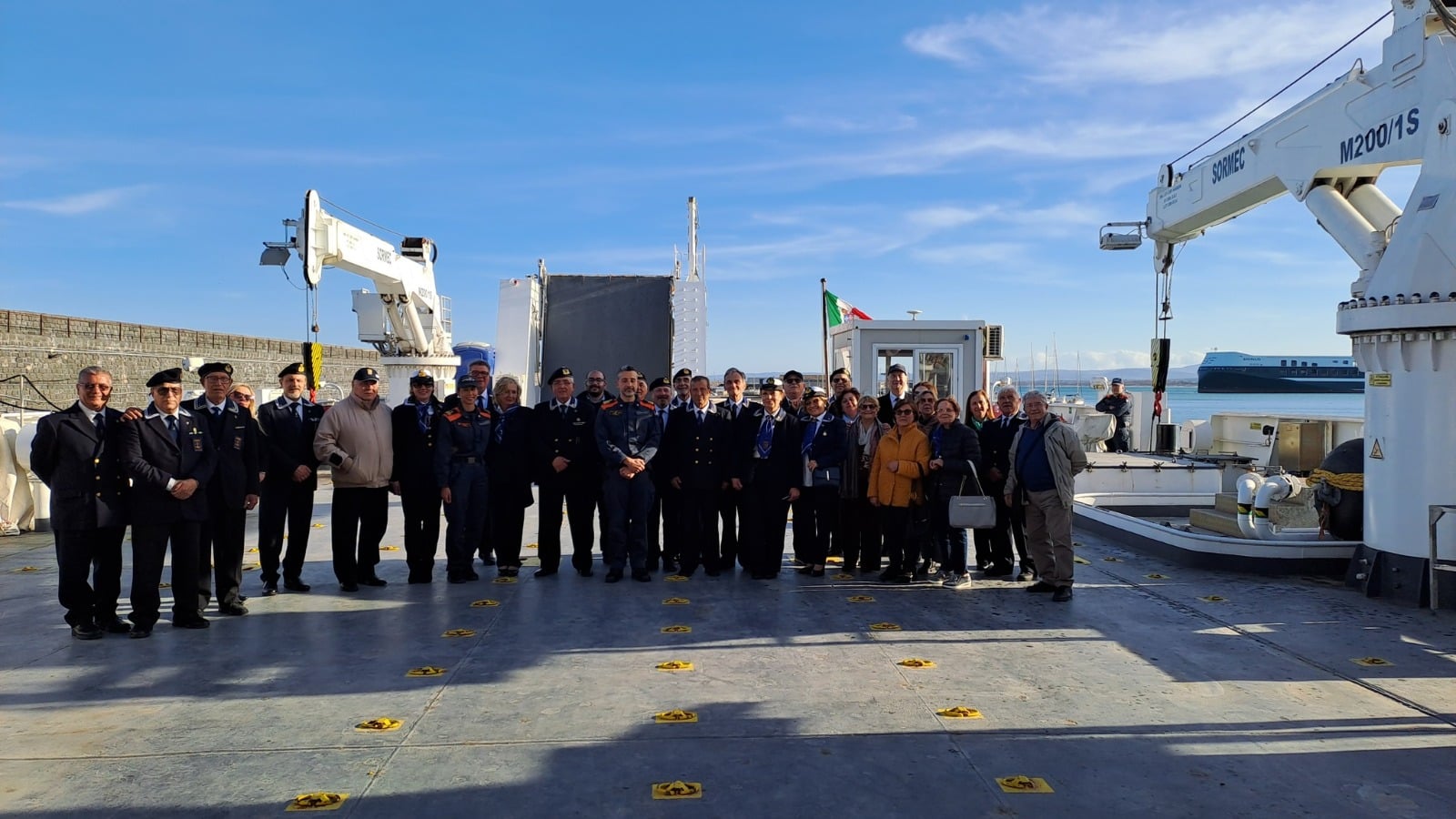 Giornata dedicata ai marinai d’Italia, Anmi di Catania in visita a Maristaeli e Capitaneria di Porto