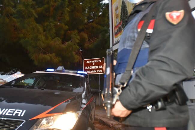Sorpresi a rubare gasolio da tre compattatore di una ditta di raccolta rifiuti, due arresti a Bagheria