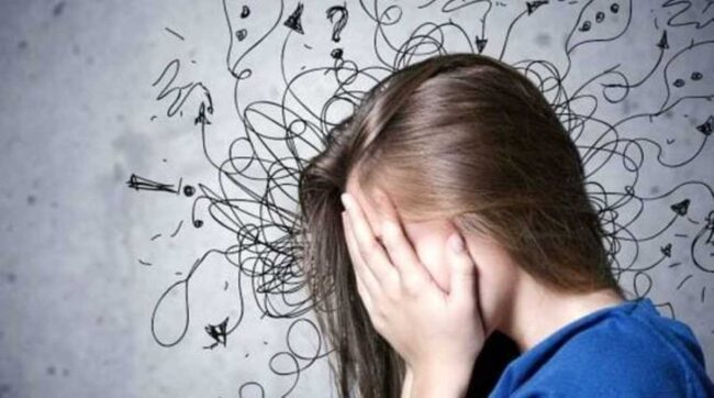 Boom di disturbi mentali negli adolescenti: cosa sta succedendo ai giovani?