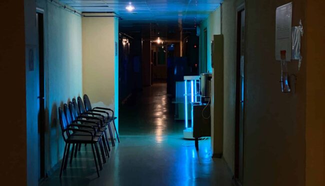 Bimbo di 4 mesi morto in ospedale dopo la caduta in casa: indagati anche i genitori