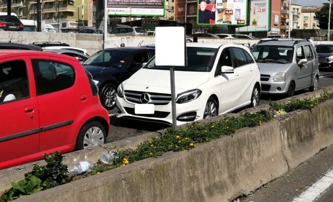 Rischio incidenti e traffico a Catania nel quartiere Borgo-Sanzio: l’appello di Ferrara