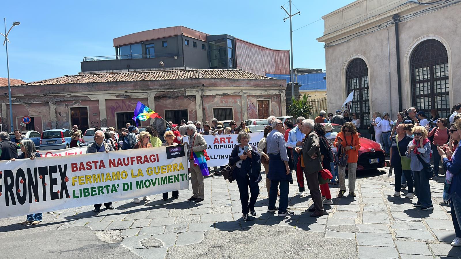 Al via la “Staffetta per la Pace” anche a Catania: tanti cuori uniti per un unico obiettivo – VIDEO e FOTO