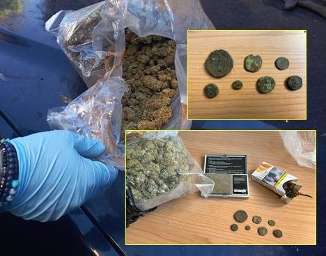 Arrestati due uomini a Bronte: in auto e in casa cocaina, marijuana e monete antiche