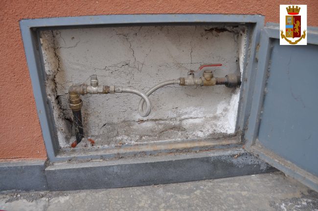 Furto aggravato d’acqua, denunciata titolare di una nota pizzeria ad Adrano