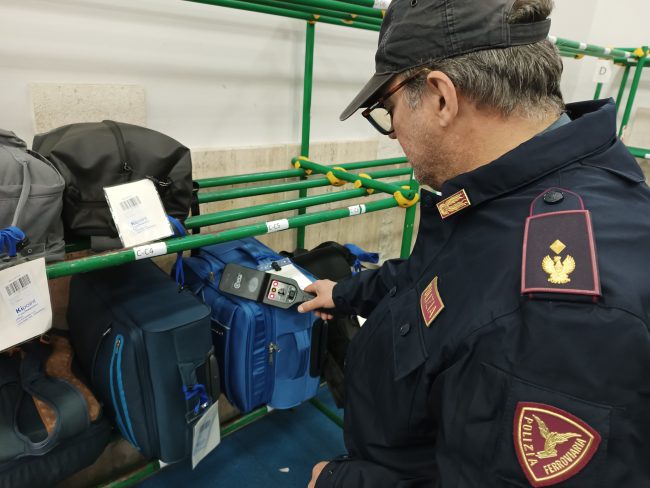 Sicilia, giornata “Stazioni Sicure”: controllate 594 persone