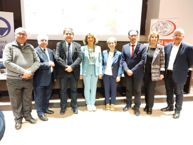 Parlare col cuore e agire con coerenza, giornalisti a convegno al Festival della Comunicazione