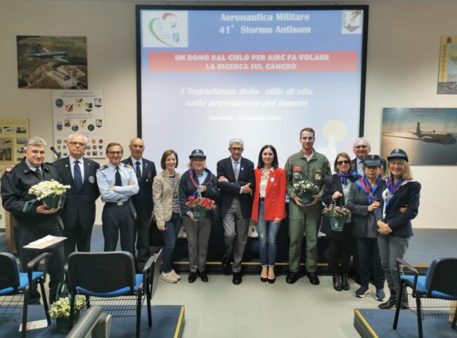 L’Aeronautica Militare di Sigonella sposa l’iniziativa benefica “Un dono dal cielo per AIRC”