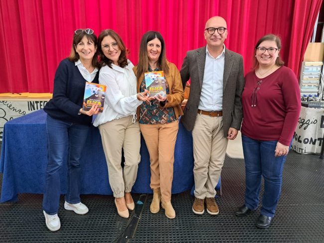 L’I.C. “A. Malerba” di Catania e il “Il Maggio dei libri”, incontro con l’autrice di “Elica” – LE FOTO