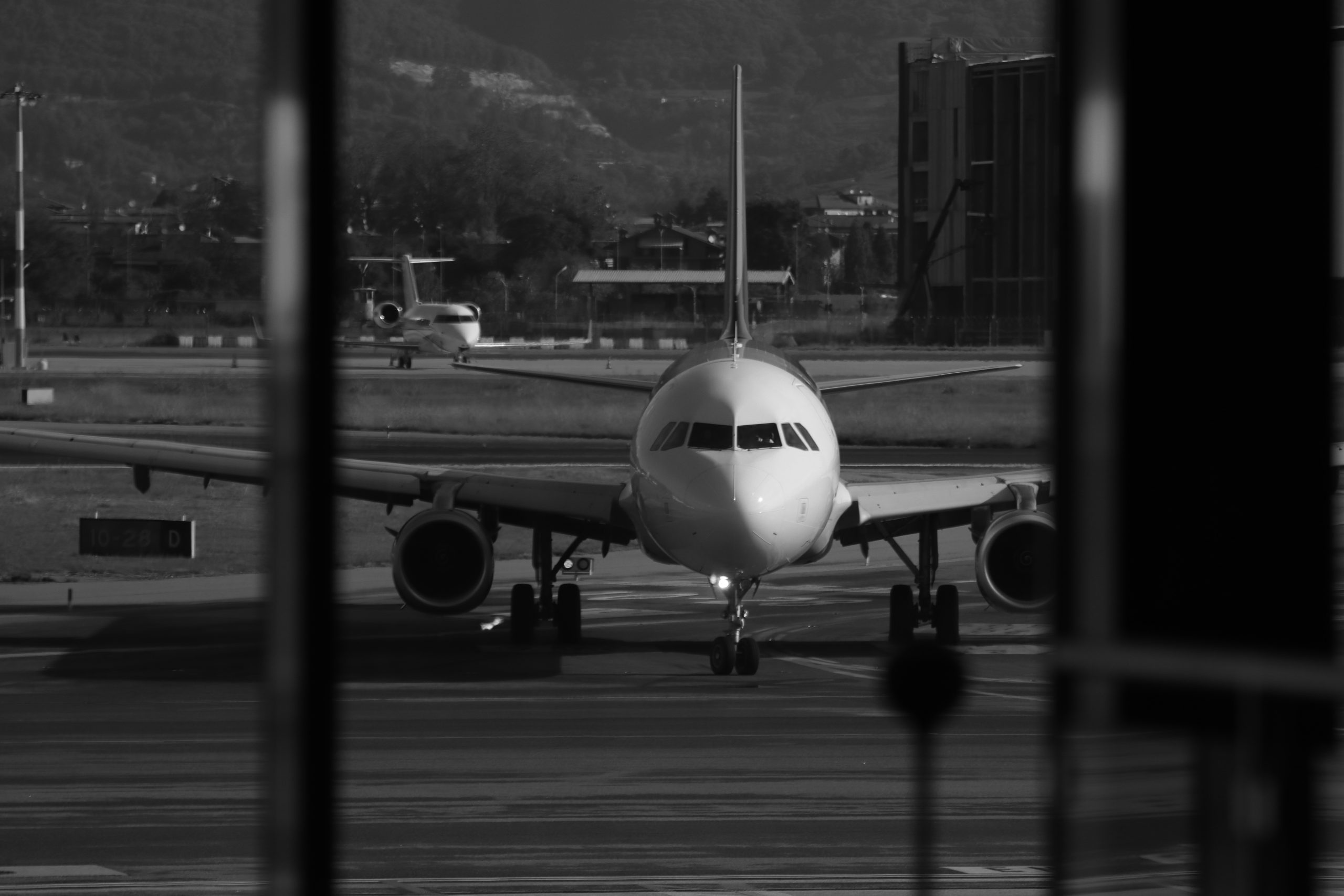 Sospese operazioni di volo all’aeroporto di Catania, voli dirottati o cancellati