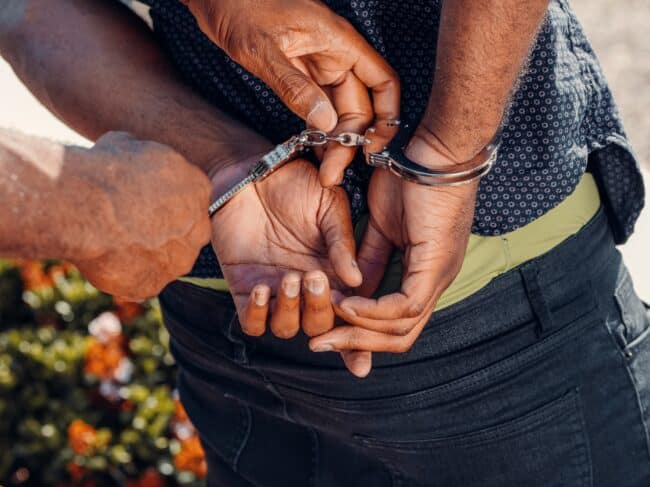 Scafista traghetta 56 migranti, torna in Libia e ricomincia la manovra