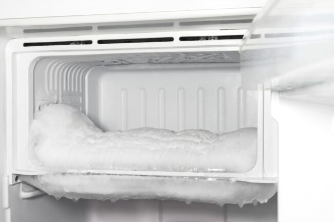 “Tiene la madre morta in freezer per ricevere la pensione”: dall’esposto anonimo all’assoluzione dopo 8 anni