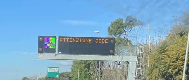 Incidente, Tangenziale di Catania bloccata: c’è un ferito, code per 3 chilometri