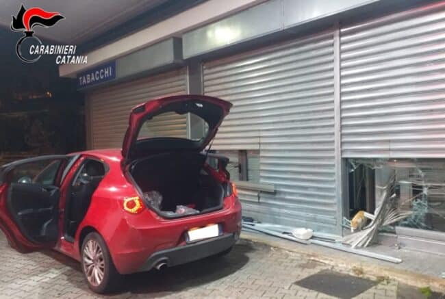 Sventato furto “con spaccata” in un distributore di carburanti di San Giovanni La Punta