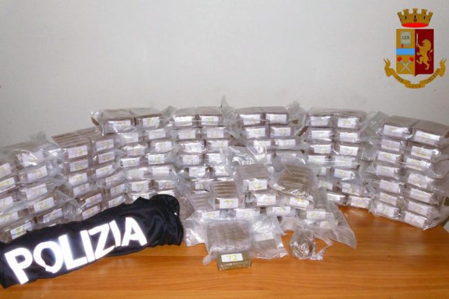 Arrestati nel Ragusano due pregiudicati e sequestrati 55 chili di droga
