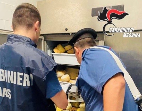 Messina, maxi sequestro di oltre 130 kg di prodotti lattiero caseari privi di etichettatura e tracciabilità