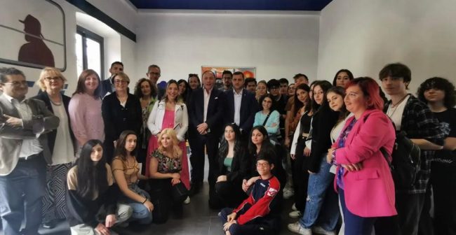 Inaugurate le nuove sale della Stazione ferroviaria di Paternò, presente anche l’Istituto “Rapisardi” – FOTO