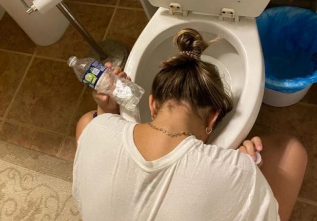 Anoressia e Bulimia, viaggio nei gruppi “Pro-Ana” e “Pro-Mia”. La testimonianza di Valeria
