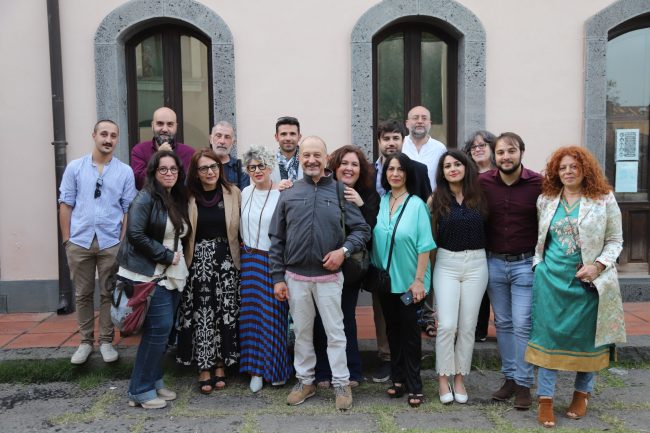 Grande successo di “Isola”, evento espositivo promosso dall’Associazione Culturale Spazio Urbano Arte Contemporanea – VIDEO e FOTO