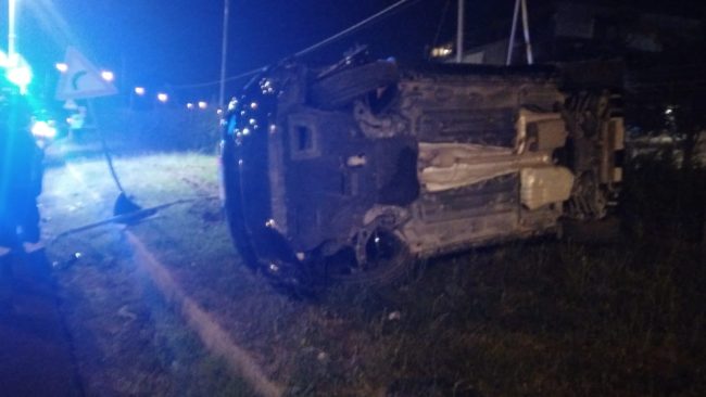 Incidente stradale a Vittoria, Ford Kuga si ribalta: un ferito