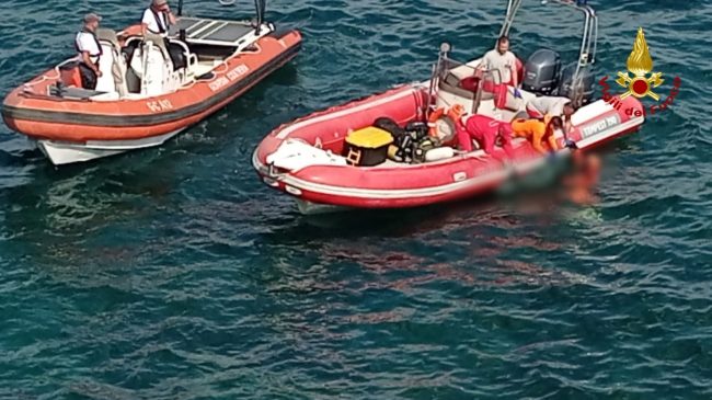 Aci Castello, rinvenuto un corpo senza vita in acqua