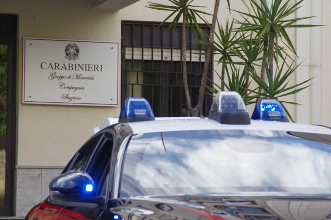 Pensionato aggredito e rapinato da due conoscenti, arrestata coppia di Monreale