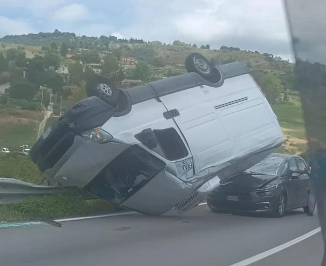 Scontro frontale tra Bolognetta e Misilmeri