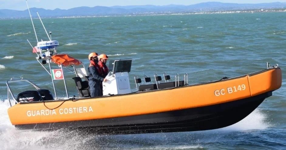 La Guardia Costiera in campo per garantire la sicurezza lungo le coste siciliane