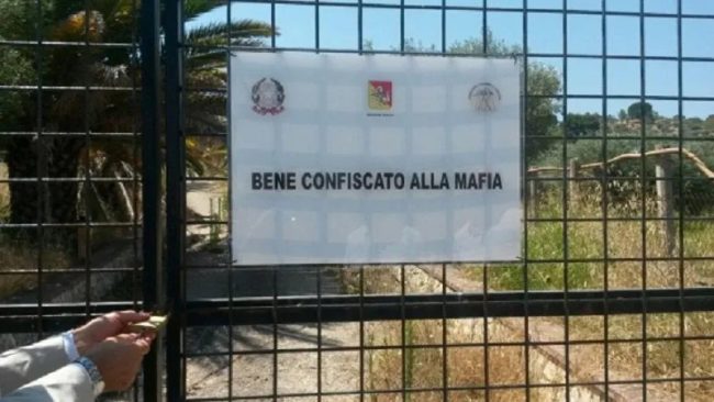 Misterbianco, il palazzo Riela ospiterà gli alloggi di servizio dei carabinieri