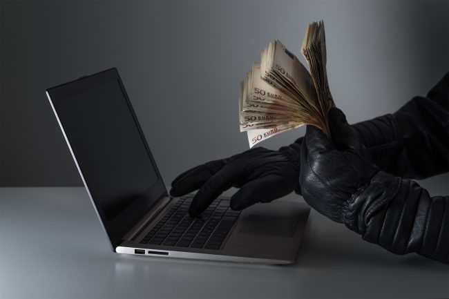 Estate 2023, Polizia postale e Airbnb a fianco dei consumatori per una vacanza senza sorprese