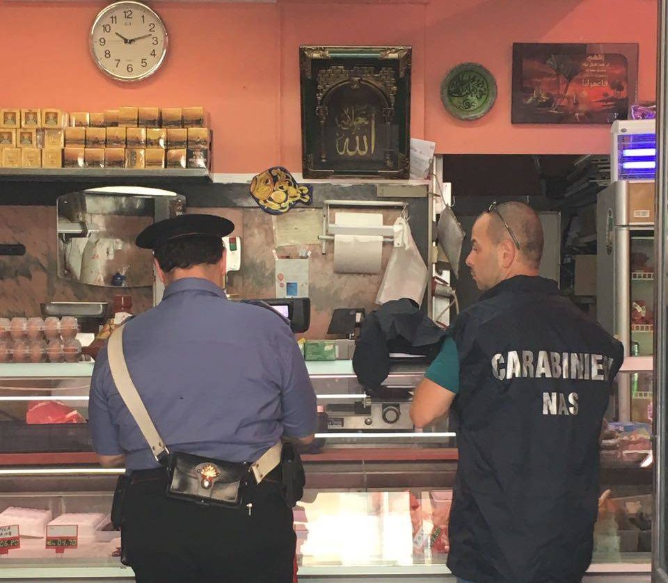 Chiuso negozio di gastronomia e carni fresche nel Ragusano: violate norme igienico-sanitarie