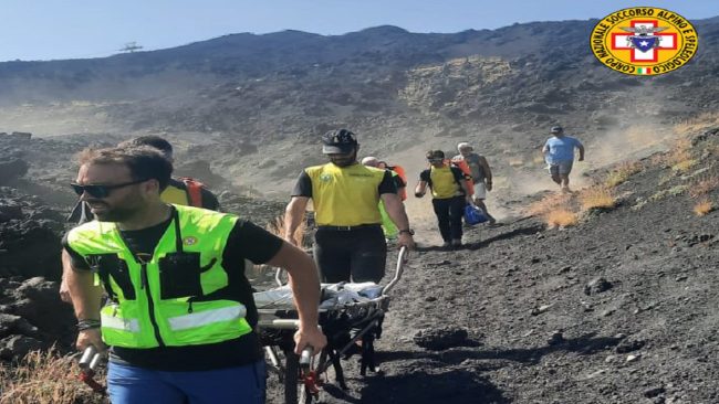 Donna muore durante un’escursione sull’Etna