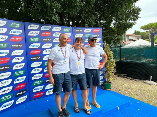 I nuotatori catanesi trionfano ai Campionati Master di Riccione